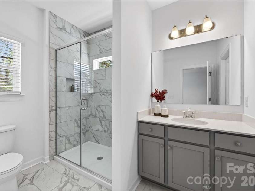 2028 Mandarin Boulevard, Charlotte, NC 28205.  MLS# CAR4357266, YatesRealty ID 6694. 