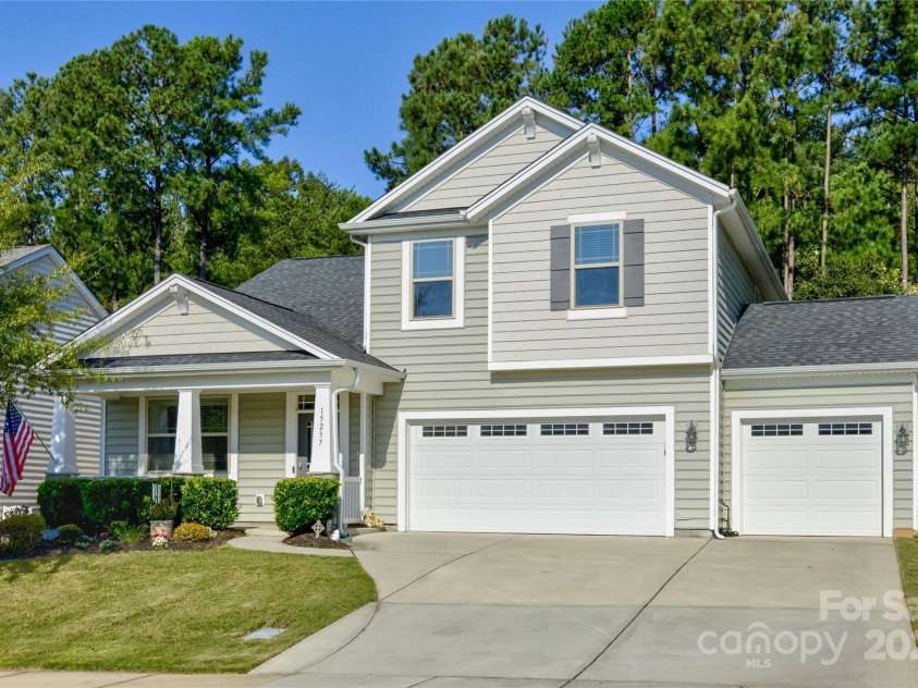 15237 Red Canoe Way, Charlotte, NC 28278.  MLS# CAR4226380, YatesRealty ID 6695. 