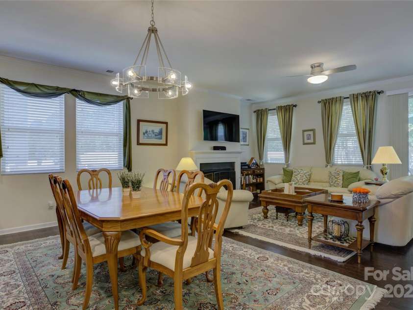 15237 Red Canoe Way, Charlotte, NC 28278.  MLS# CAR4226380, YatesRealty ID 6695. 
