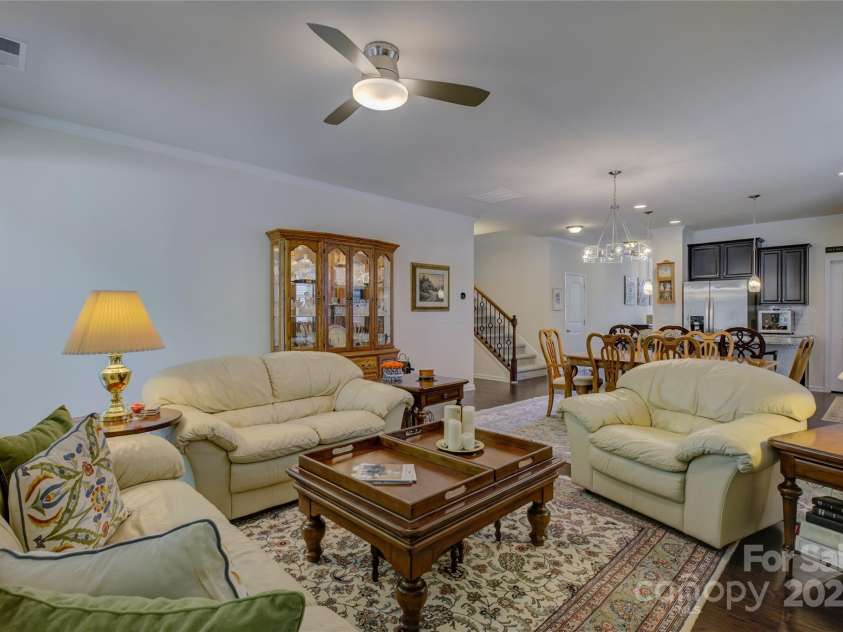 15237 Red Canoe Way, Charlotte, NC 28278.  MLS# CAR4226380, YatesRealty ID 6695. 