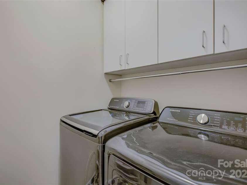 15237 Red Canoe Way, Charlotte, NC 28278.  MLS# CAR4226380, YatesRealty ID 6695. 