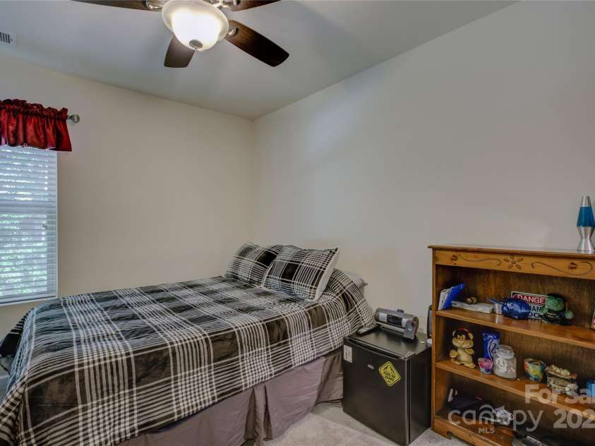 15237 Red Canoe Way, Charlotte, NC 28278.  MLS# CAR4226380, YatesRealty ID 6695. 