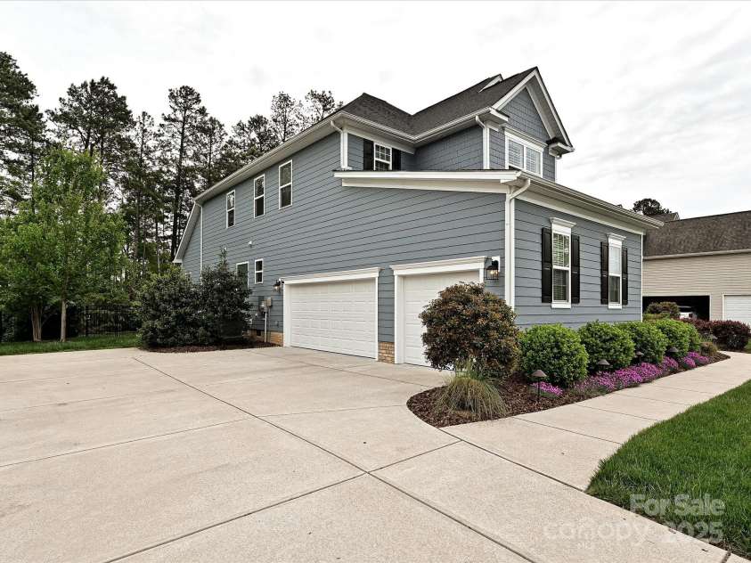 358 Hampton Trail Drive, Fort Mill, SC 29708.  MLS# CAR4246970, YatesRealty ID 6696. 3-car side load garage