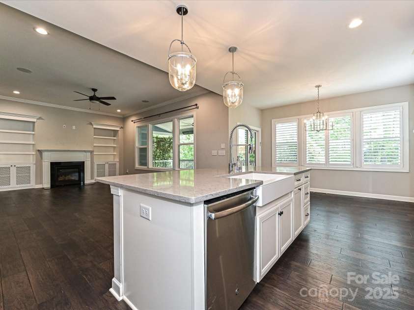 358 Hampton Trail Drive, Fort Mill, SC 29708.  MLS# CAR4246970, YatesRealty ID 6696. Kitchen