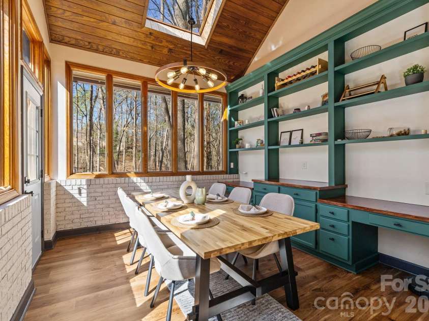 13634 Pine Harbor Road, Charlotte, NC 28278.  MLS# CAR4354520, YatesRealty ID 6697. 