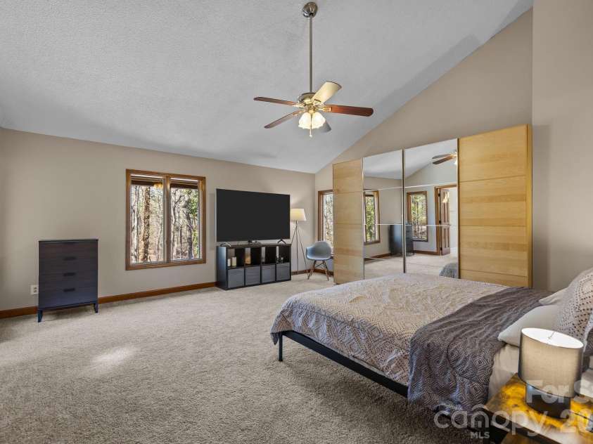 13634 Pine Harbor Road, Charlotte, NC 28278.  MLS# CAR4354520, YatesRealty ID 6697. 