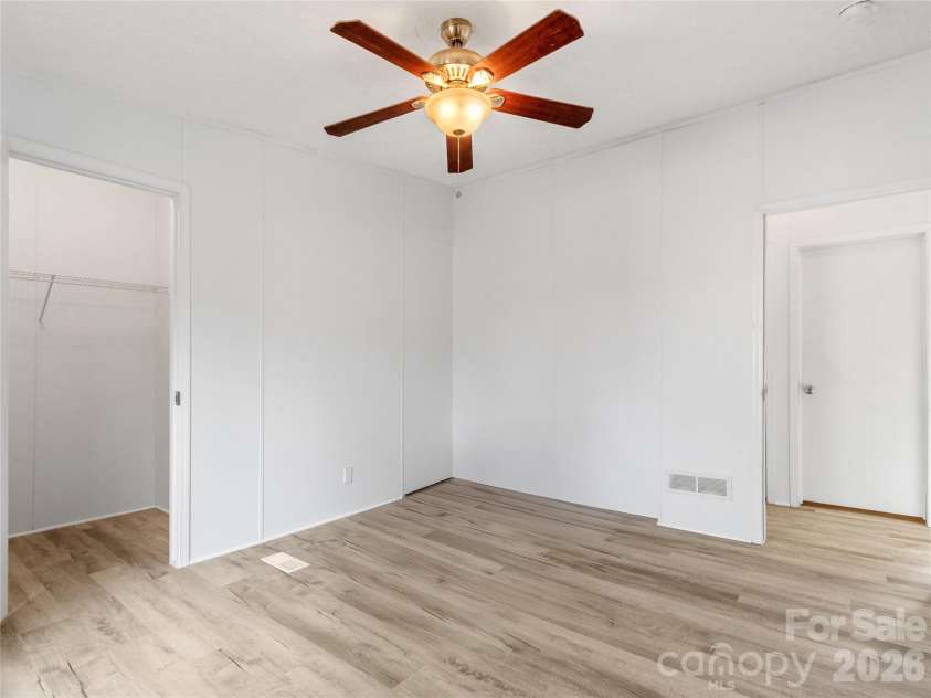 238 Cherry Hollow, Burnsville, NC 28714.  MLS# CAR4327901, YatesRealty ID 6698. Bedroom 2