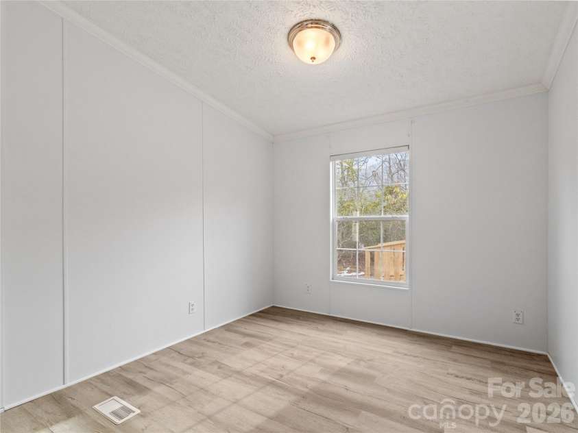 238 Cherry Hollow, Burnsville, NC 28714.  MLS# CAR4327901, YatesRealty ID 6698. Dining Room