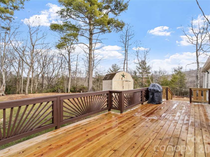 238 Cherry Hollow, Burnsville, NC 28714.  MLS# CAR4327901, YatesRealty ID 6698. Rear deck