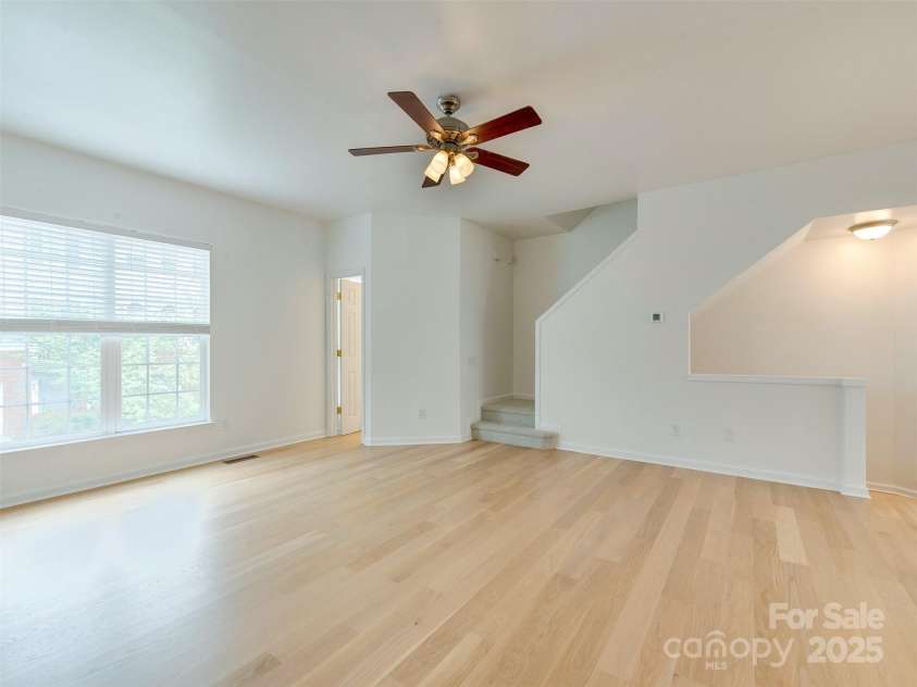 5430 Dockery Drive, Charlotte, NC 28209.  MLS# CAR4242207, YatesRealty ID 6698. 