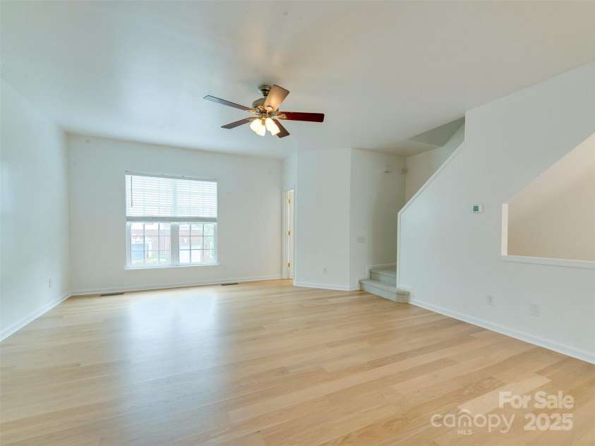 5430 Dockery Drive, Charlotte, NC 28209.  MLS# CAR4242207, YatesRealty ID 6698. 