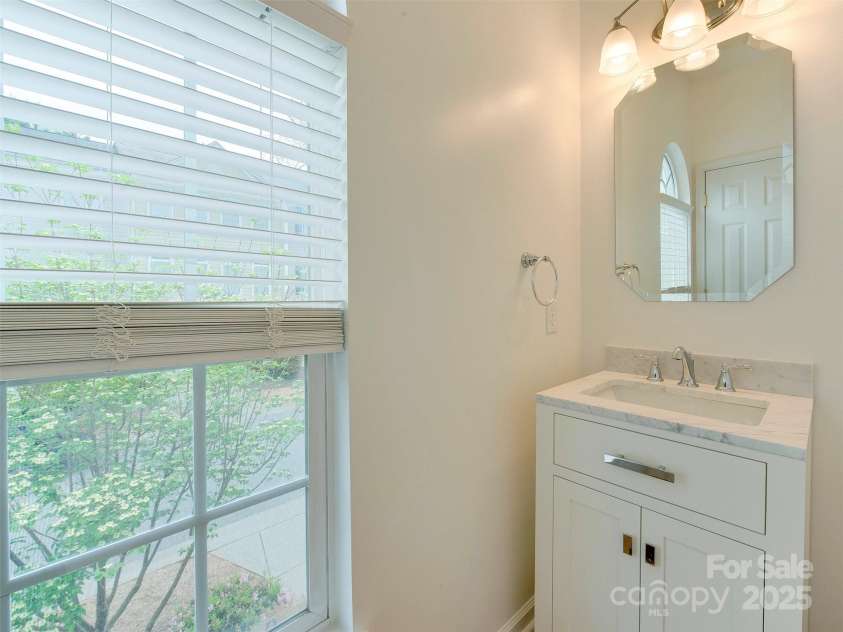 5430 Dockery Drive, Charlotte, NC 28209.  MLS# CAR4242207, YatesRealty ID 6698. 