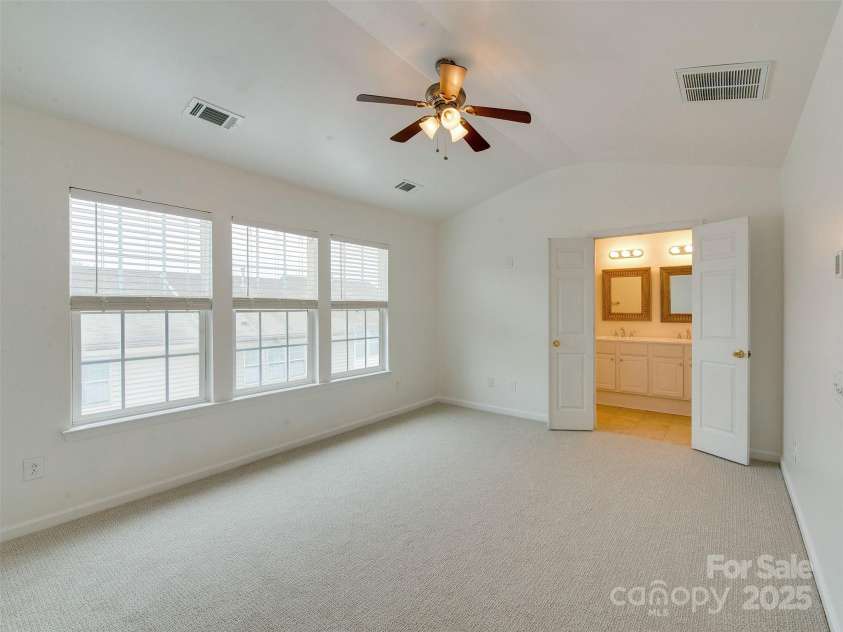 5430 Dockery Drive, Charlotte, NC 28209.  MLS# CAR4242207, YatesRealty ID 6698. 