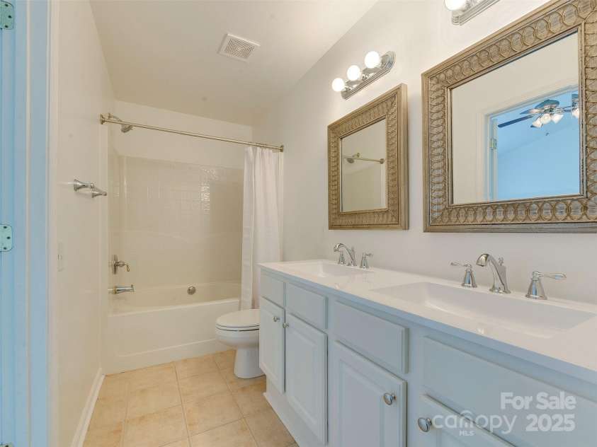 5430 Dockery Drive, Charlotte, NC 28209.  MLS# CAR4242207, YatesRealty ID 6698. 
