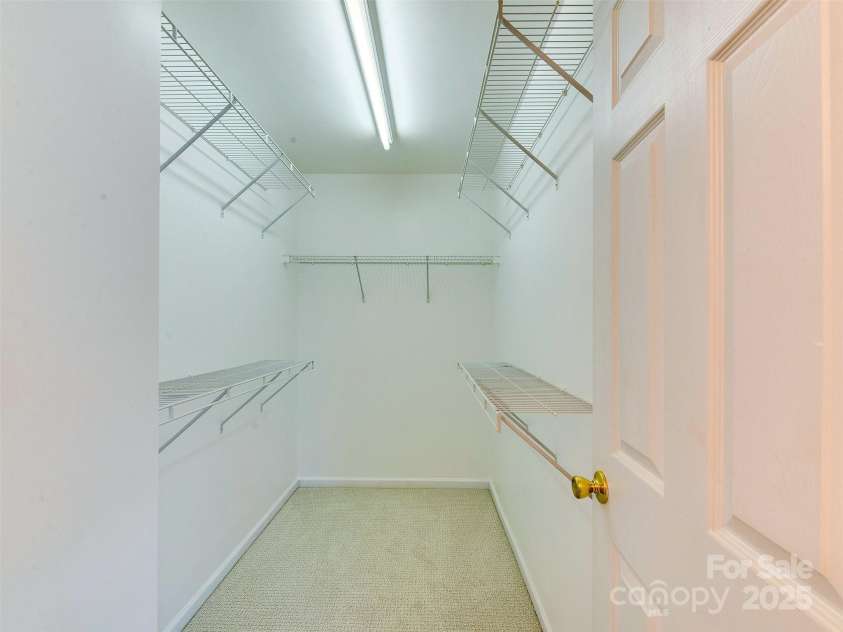 5430 Dockery Drive, Charlotte, NC 28209.  MLS# CAR4242207, YatesRealty ID 6698. 