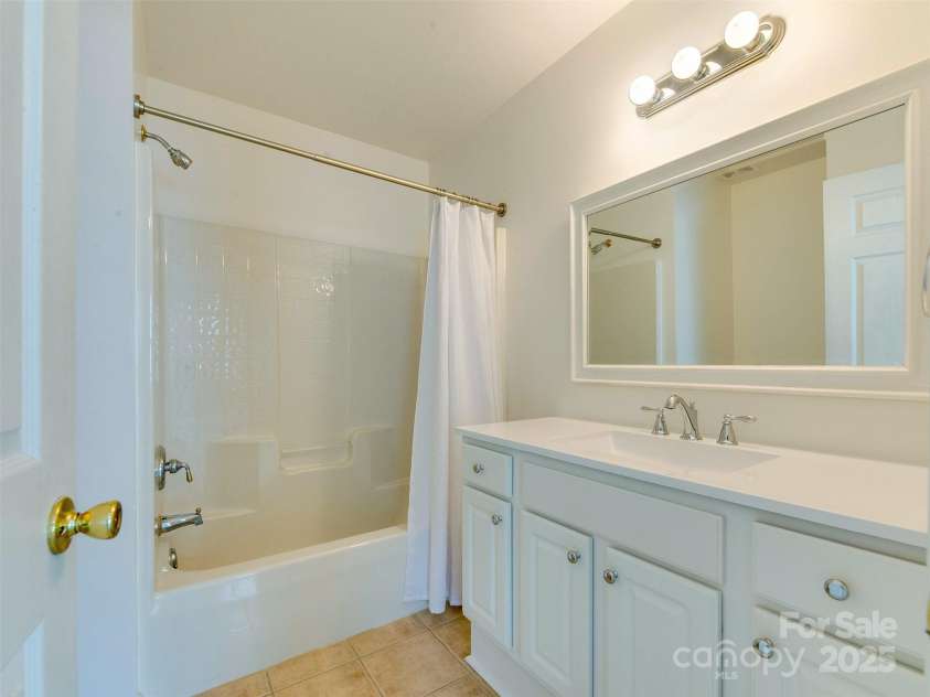5430 Dockery Drive, Charlotte, NC 28209.  MLS# CAR4242207, YatesRealty ID 6698. 