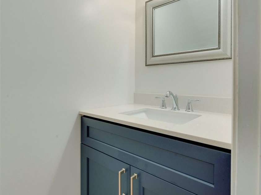 5430 Dockery Drive, Charlotte, NC 28209.  MLS# CAR4242207, YatesRealty ID 6698. 