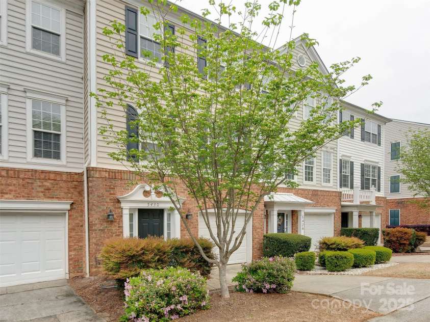 5430 Dockery Drive, Charlotte, NC 28209.  MLS# CAR4242207, YatesRealty ID 6698. 