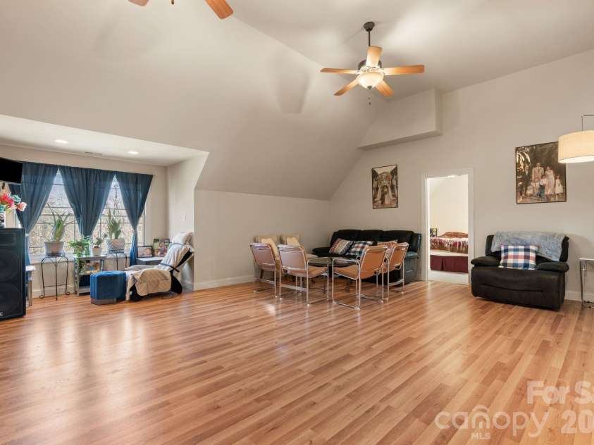 11 Trevors Trail, Asheville, NC 28806.  MLS# CAR4357400, YatesRealty ID 6699. 