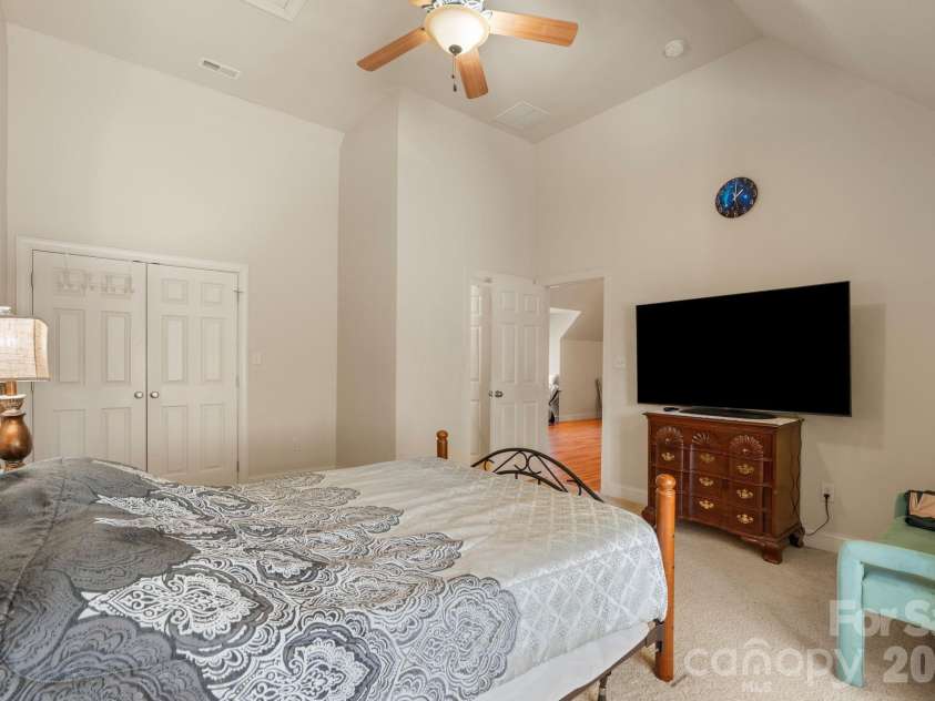 11 Trevors Trail, Asheville, NC 28806.  MLS# CAR4357400, YatesRealty ID 6699. 