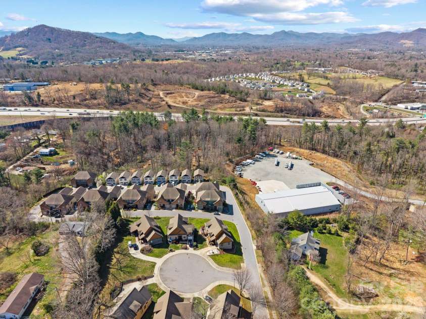 11 Trevors Trail, Asheville, NC 28806.  MLS# CAR4357400, YatesRealty ID 6699. 