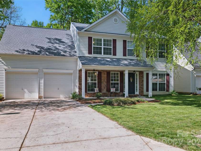 2856 Huckleberry Hill Drive, Fort Mill, SC 29715.  MLS# CAR4246406, YatesRealty ID 6699. 