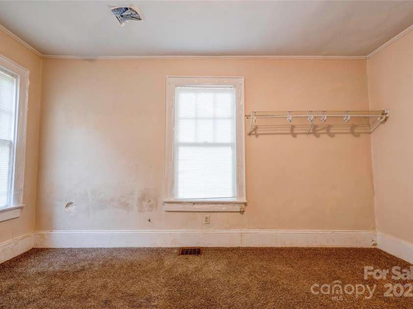 1521 Kings Road, Shelby, NC 28150.  MLS# CAR4302881, YatesRealty ID 67. 