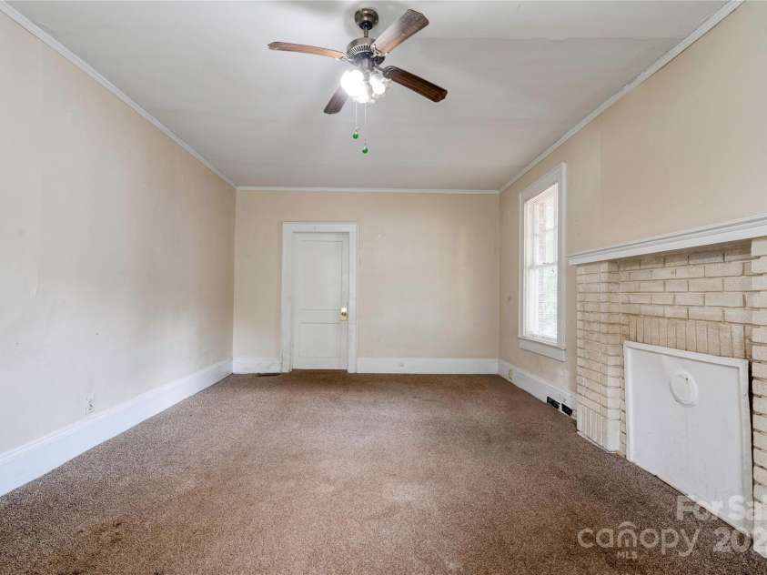 1521 Kings Road, Shelby, NC 28150.  MLS# CAR4302881, YatesRealty ID 67. 