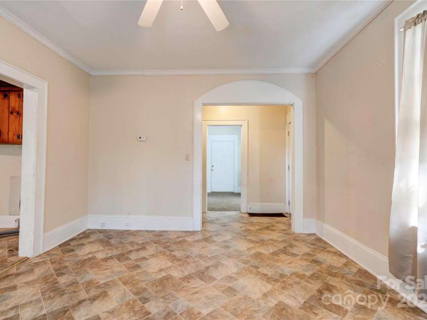 1521 Kings Road, Shelby, NC 28150.  MLS# CAR4302881, YatesRealty ID 67. 