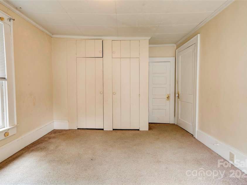 1521 Kings Road, Shelby, NC 28150.  MLS# CAR4302881, YatesRealty ID 67. 