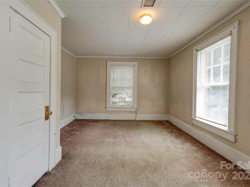 1521 Kings Road, Shelby, NC 28150.  MLS# CAR4302881, YatesRealty ID 67. 