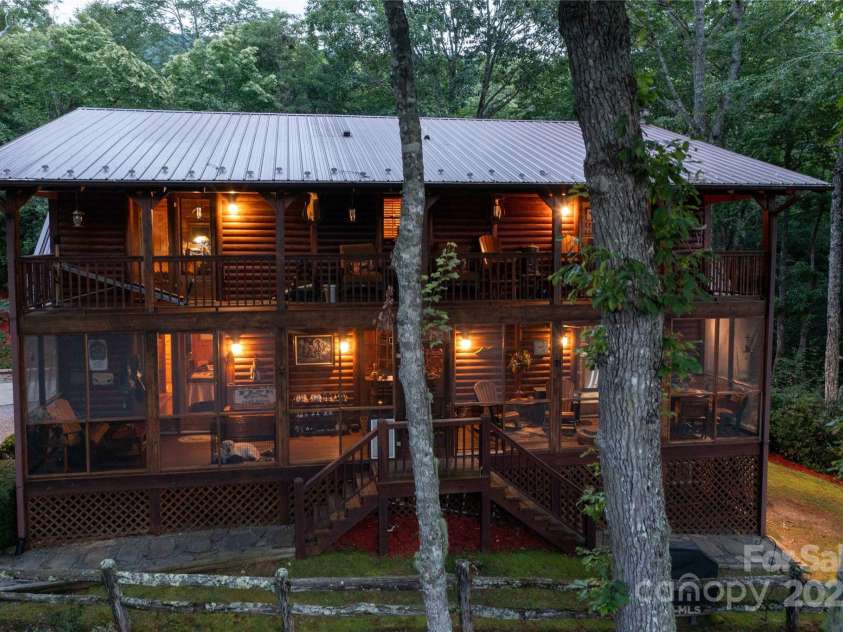 238 Falling Water Drive, Burnsville, NC 28714.  MLS# CAR4284318, YatesRealty ID 67. 