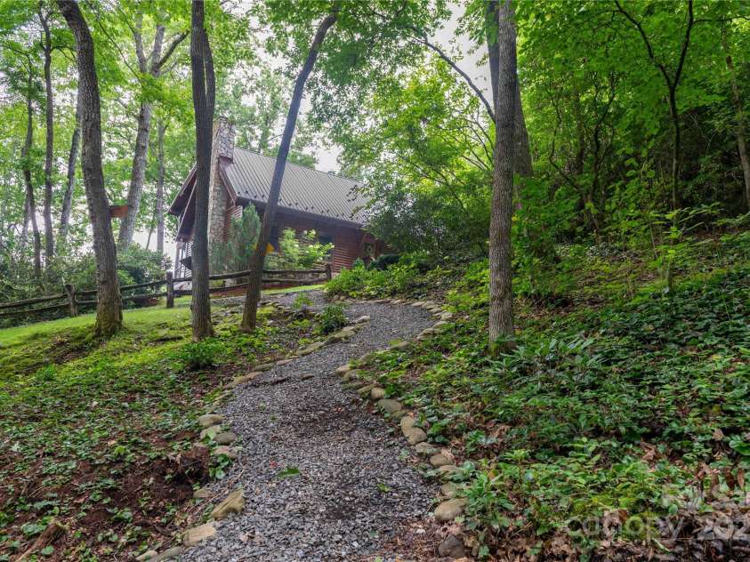 238 Falling Water Drive, Burnsville, NC 28714.  MLS# CAR4284318, YatesRealty ID 67. 