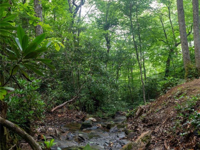 238 Falling Water Drive, Burnsville, NC 28714.  MLS# CAR4284318, YatesRealty ID 67. 