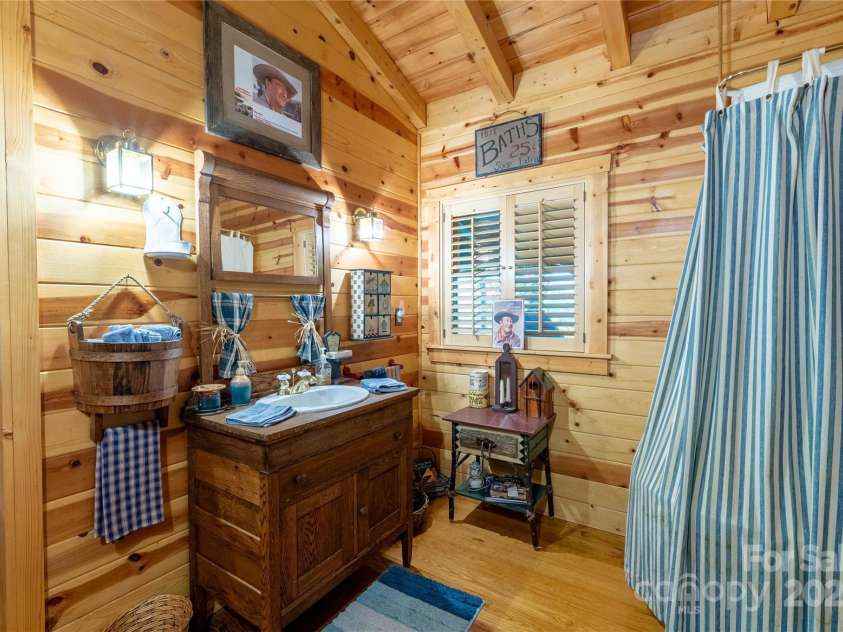 238 Falling Water Drive, Burnsville, NC 28714.  MLS# CAR4284318, YatesRealty ID 67. 