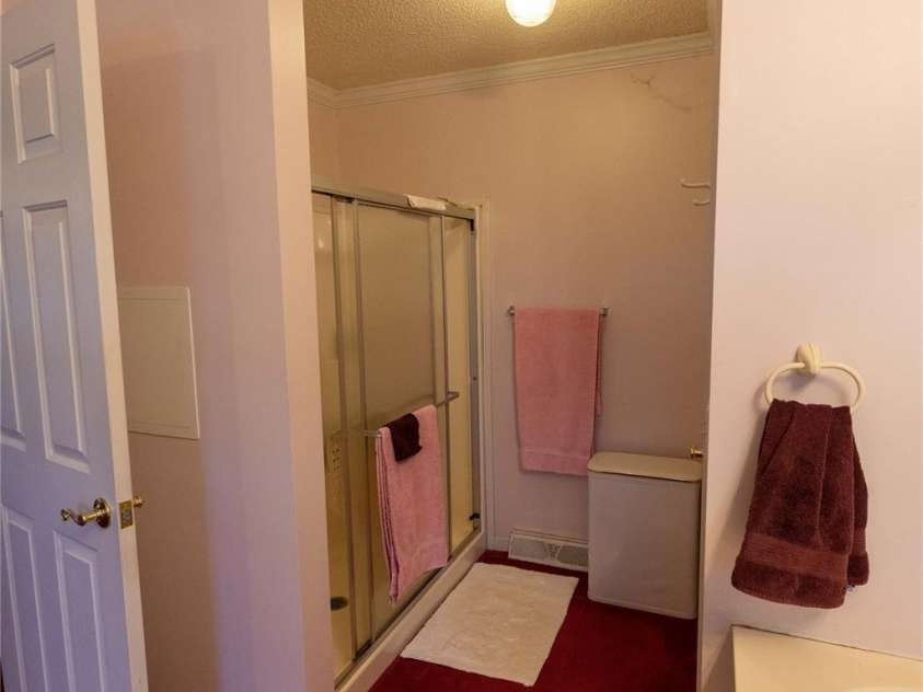 120 Powderhorn Drive, Burnsville, NC 28714.  MLS# CAR4258833, YatesRealty ID 670. 