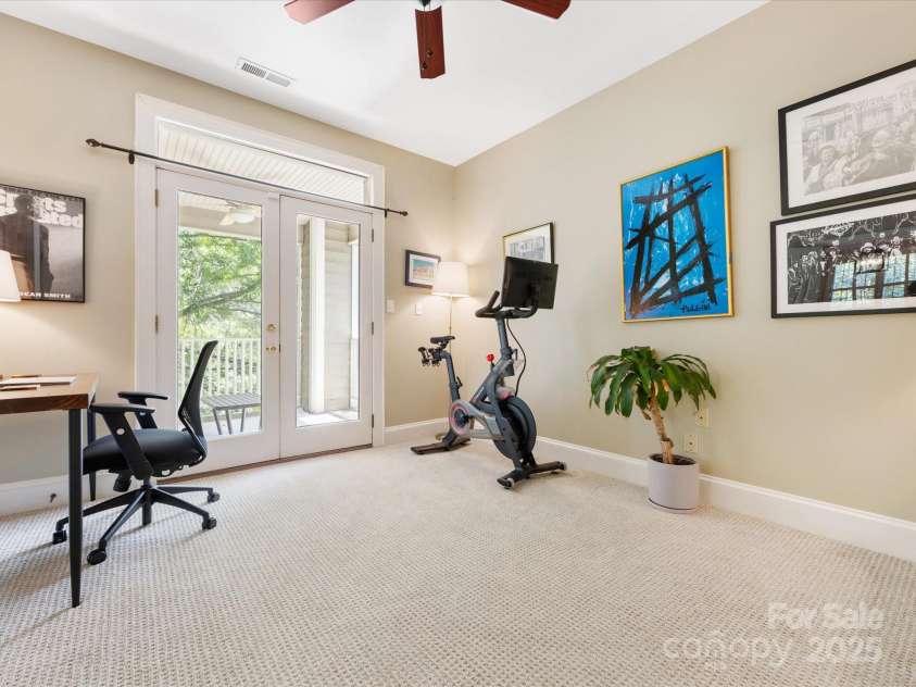 2310 Roswell Avenue, Charlotte, NC 28207.  MLS# CAR4237358, YatesRealty ID 6701. 