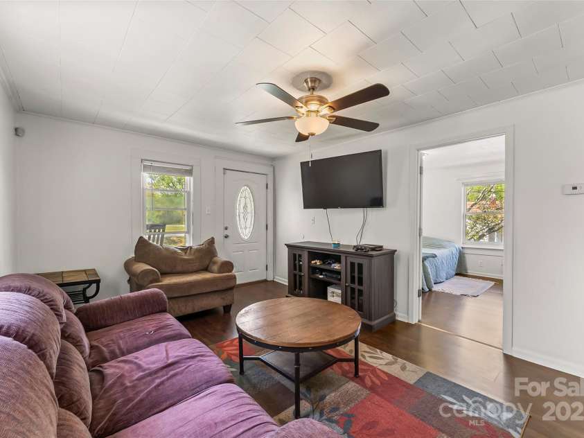 146 37th Street, Hildebran, NC 28601.  MLS# CAR4247650, YatesRealty ID 6702. 