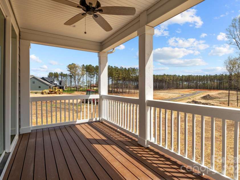 143 Mills Garden Road, Statesville, NC 28625.  MLS# CAR4242112, YatesRealty ID 6703. 