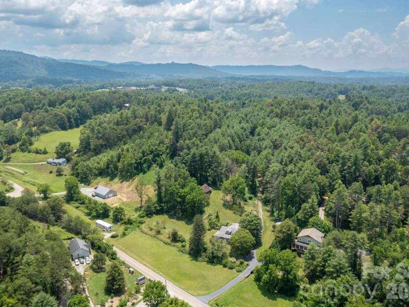 160 Mclean Road, Weaverville, NC 28787.  MLS# CAR4277668, YatesRealty ID 6703. 