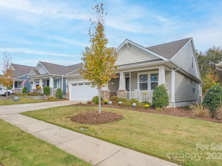 1501 Liberty Row Drive, Fort Mill, SC 29708.  MLS# CAR4196570, YatesRealty ID 6704. Front Exterior