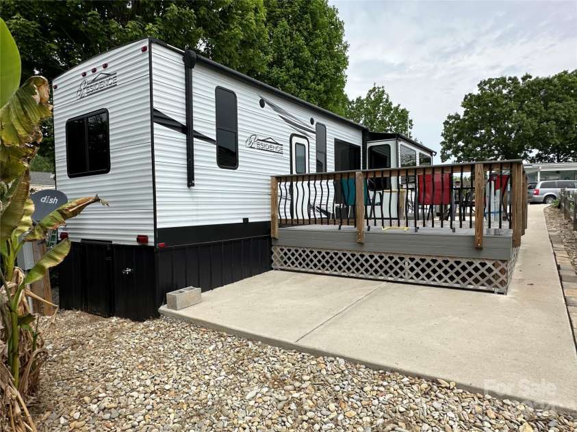 103 Cardinal Drive, New London, NC 28127.  MLS# CAR4132191, YatesRealty ID 6705. 