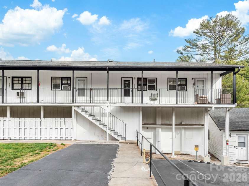130 Old Mill Road, Flat Rock, NC 28731.  MLS# CAR4335418, YatesRealty ID 6706. 