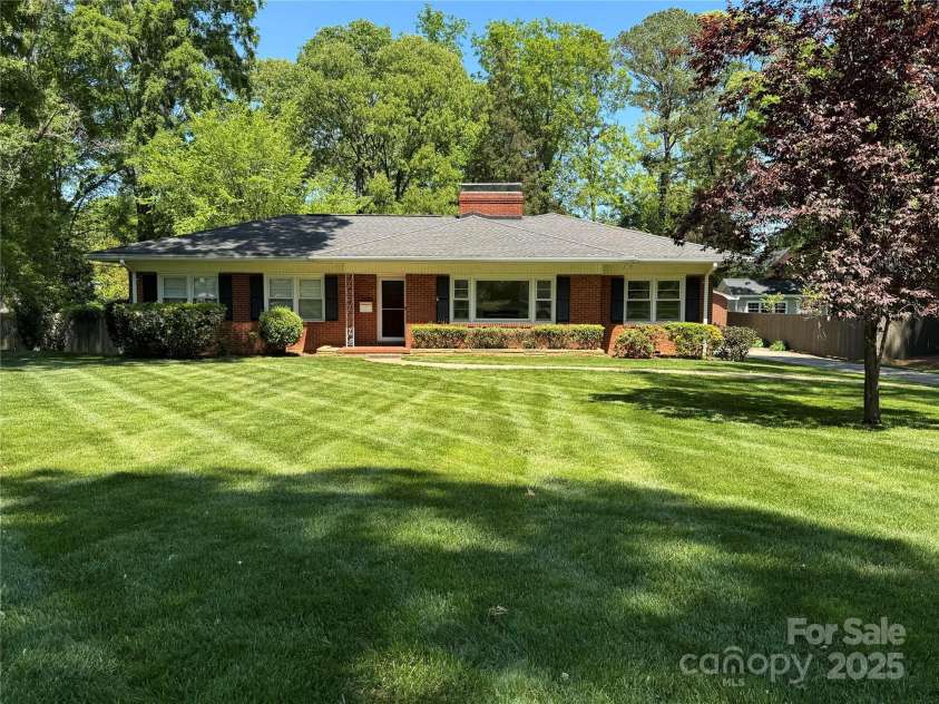 5119 Beckford Drive, Charlotte, NC 28226.  MLS# CAR4247630, YatesRealty ID 6706. This home is priced to allow the new owner the opportunity to make updates and improvements of their choice. Imagine personalizing this well-built home to your style, all while enjoying its excellent location. Another v