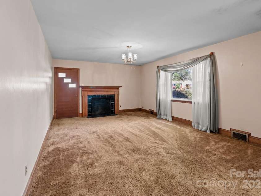 1315 Arbor Drive, Salisbury, NC 28144.  MLS# CAR4243720, YatesRealty ID 6709. 