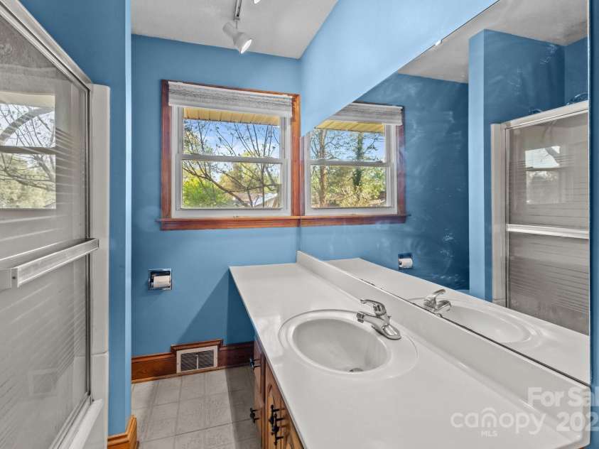 1315 Arbor Drive, Salisbury, NC 28144.  MLS# CAR4243720, YatesRealty ID 6709. 