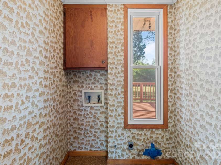 1315 Arbor Drive, Salisbury, NC 28144.  MLS# CAR4243720, YatesRealty ID 6709. 