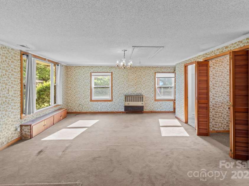 1315 Arbor Drive, Salisbury, NC 28144.  MLS# CAR4243720, YatesRealty ID 6709. 