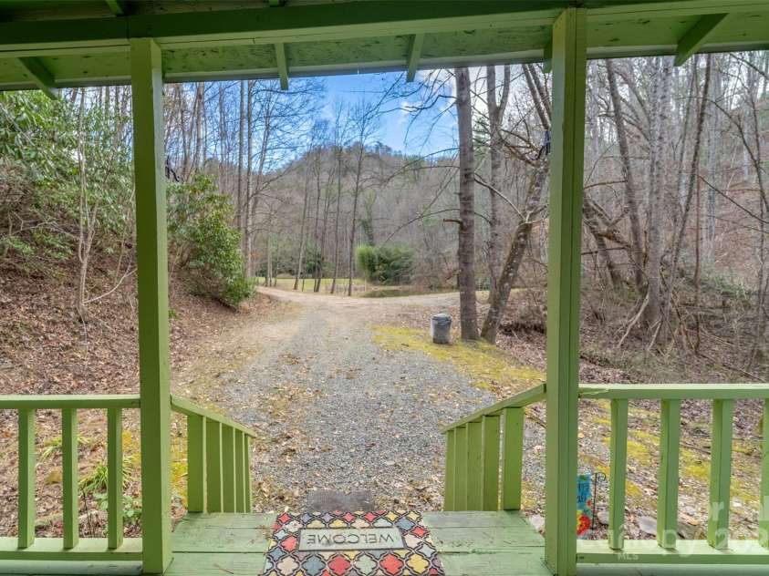 180 Valley Lane, Bryson City, NC 28713.  MLS# CAR4203621, YatesRealty ID 671. 