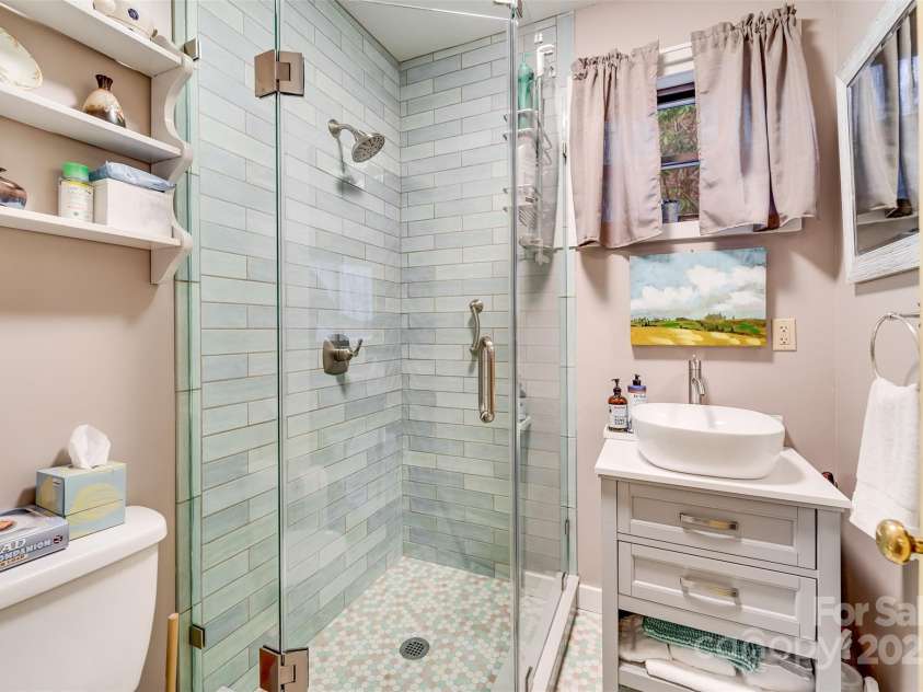 180 Valley Lane, Bryson City, NC 28713.  MLS# CAR4203621, YatesRealty ID 671. 